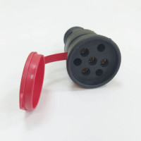 Розетка каучукова з захисною кришкою переносна К413 3Р+РЕ IP44, 25А 380В TAKEL