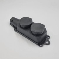 Розетка каучукова двомісна з захисними кришками 402 2Р+РЕ IP44 LEE
